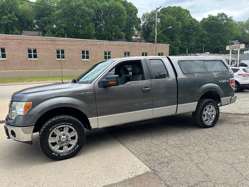 Used 2011 Ford F150 XLT w/ XLT Chrome Pkg AWD/4WD image 4
