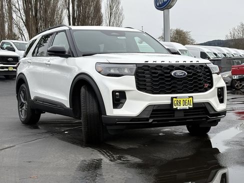 New 2026 Ford Explorer ST w/ Sun And Sound Package image 3