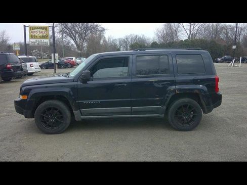 Used 2011 Jeep Patriot Latitude image 1