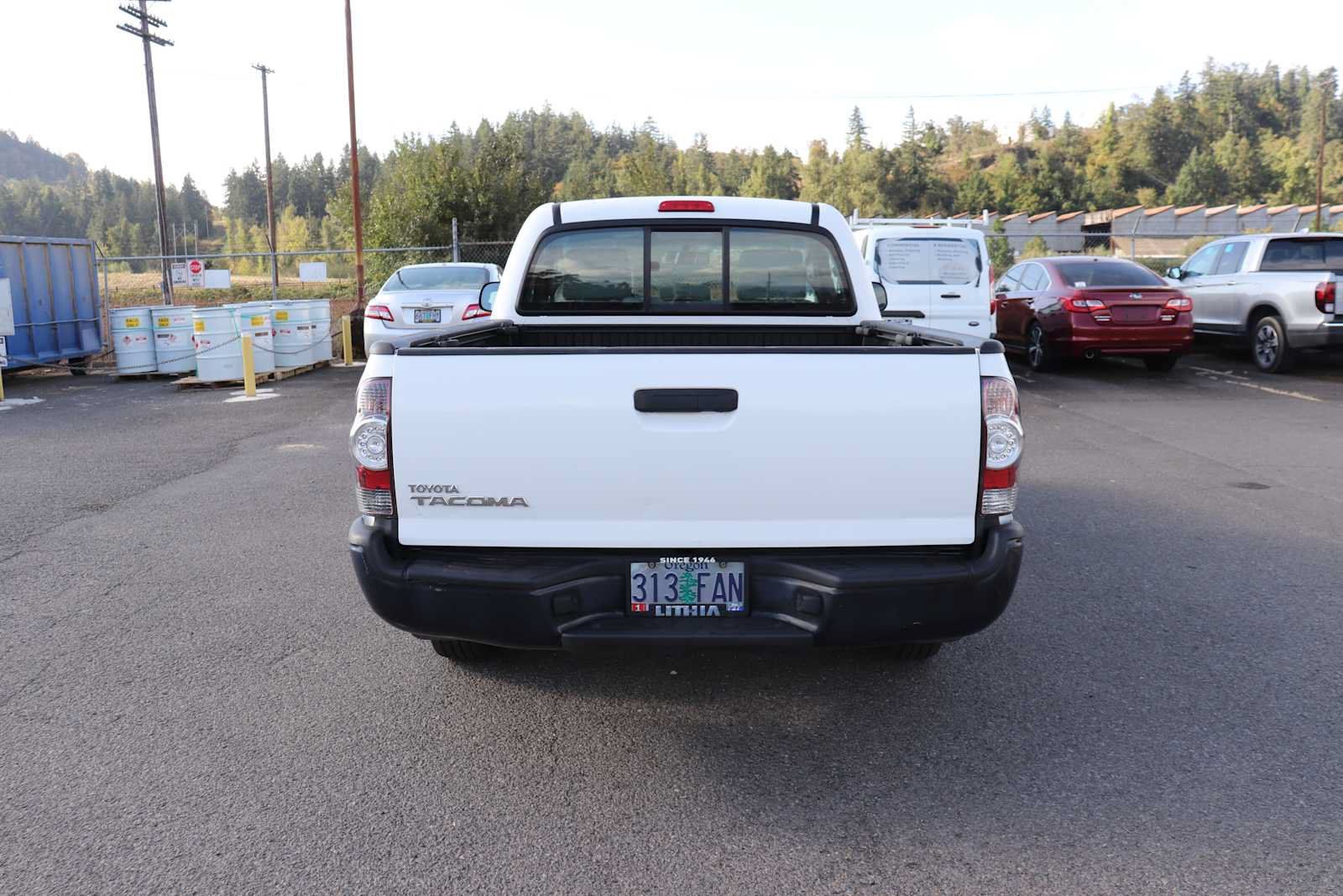 Used 2011 Toyota Tacoma 2WD Regular Cab image 6
