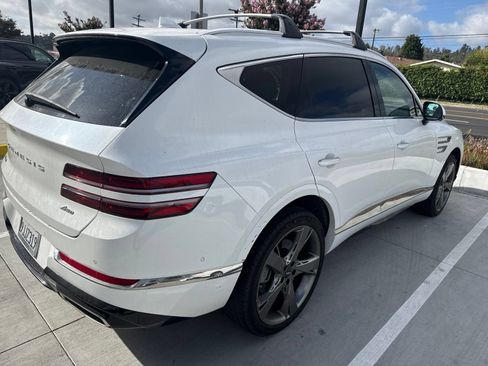 Used 2024 Genesis GV80 2.5T w/ Prestige Package AWD/4WD image 8