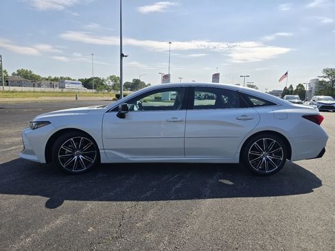 Certified 2019 Toyota Avalon XSE w/ All Weather Liner Package FWD image 13