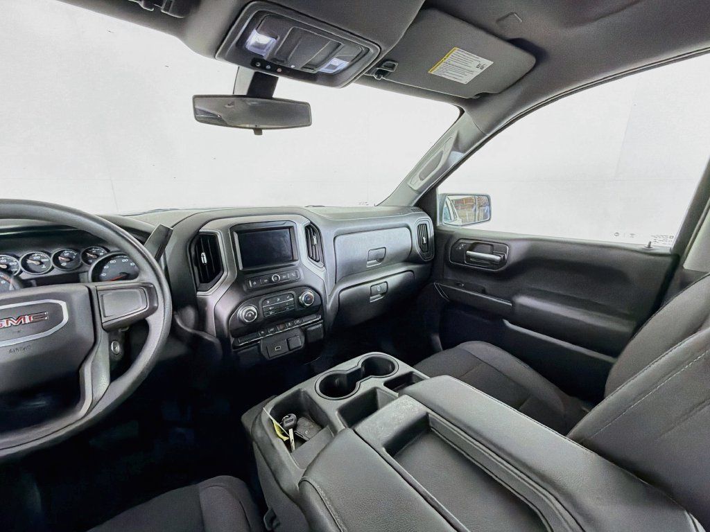Used 2020 GMC Sierra 1500 4x4 Crew Cab w/ Sierra Value Package image 20
