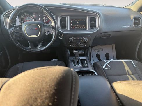 Used 2020 Dodge Charger SXT image 10
