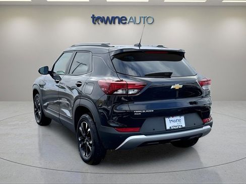 Used 2023 Chevrolet TrailBlazer LT w/ Convenience Package image 3