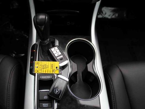 Used 2020 Acura TLX image 26