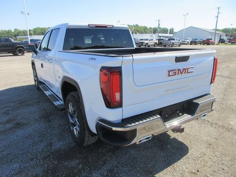New 2026 GMC Sierra 1500 SLT w/ SLT Premium Package AWD/4WD image 10