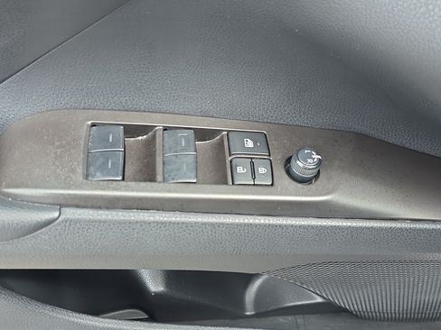 Used 2024 Toyota Camry SE FWD image 25