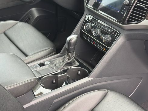 Certified 2023 Volkswagen Atlas SE FWD image 10
