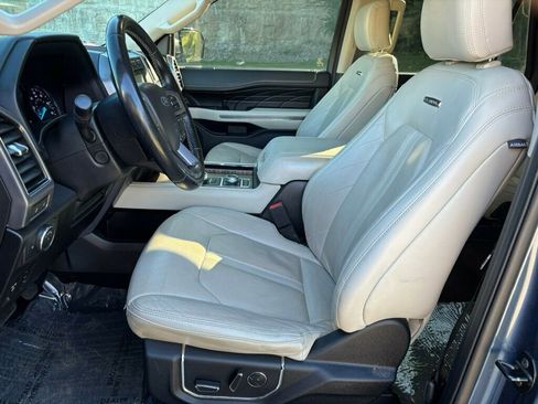 Used 2019 Ford Expedition Platinum AWD/4WD image 9