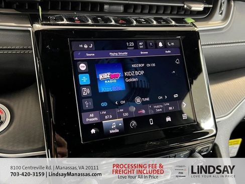 New 2025 Jeep Grand Cherokee Altitude AWD/4WD image 38