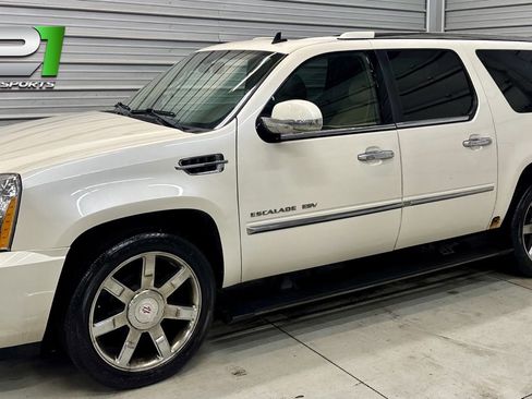 Used 2011 Cadillac Escalade ESV Premium image 1