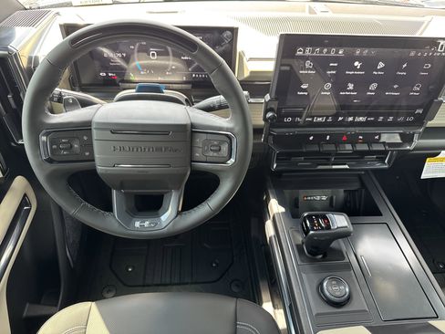 New 2026 GMC Hummer EV SUV image 18