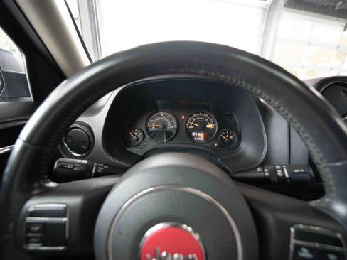 Used 2015 Jeep Patriot High Altitude AWD/4WD image 15