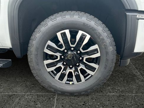 New 2025 GMC Sierra 2500 Denali Ultimate w/ Max Trailering Package image 9