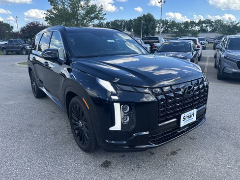 Used 2025 Hyundai Palisade Calligraphy AWD/4WD image 2