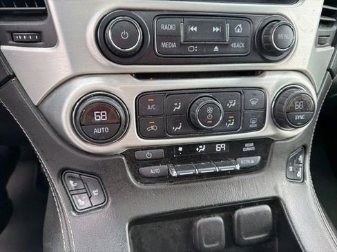 Used 2016 GMC Yukon SLT w/ Open Road Package AWD/4WD image 22