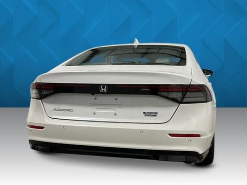 New 2025 Honda Accord Touring image 4