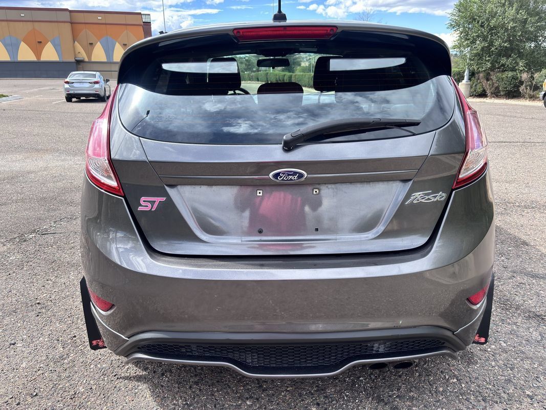 Used 2016 Ford Fiesta ST FWD image 8
