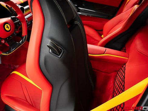 Used 2020 Ferrari 812 Superfast RWD image 47
