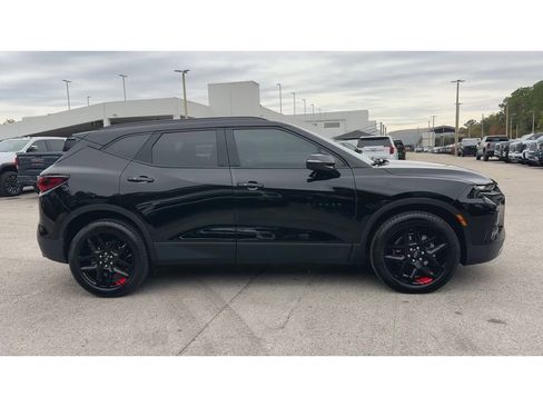 Used 2022 Chevrolet Blazer LT w/ Redline Edition image 9