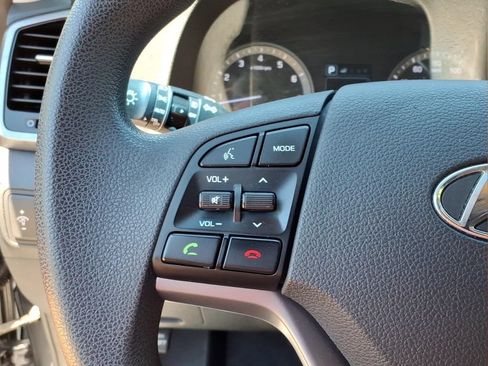 Used 2017 Hyundai Tucson SE w/ SE Popular Package 02 AWD/4WD image 12