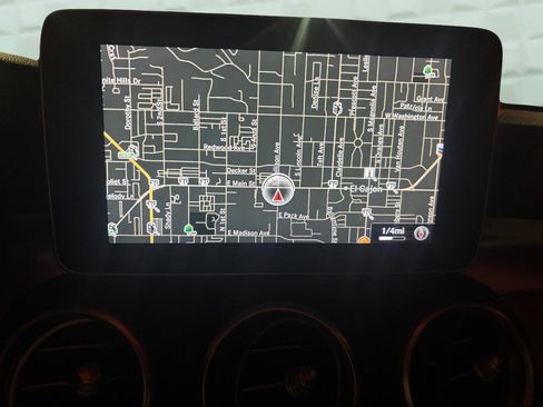 Used 2016 Mercedes-Benz C 300 Sedan w/ Surround View Package image 27