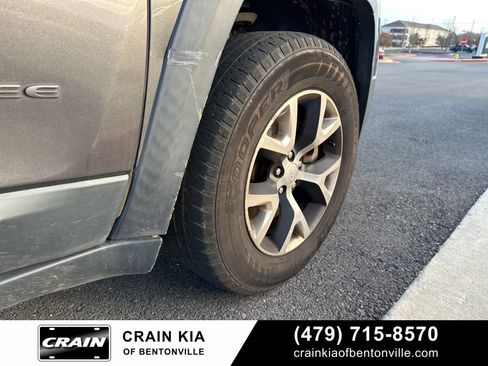 Used 2018 Jeep Cherokee Trailhawk w/ Comfort/Convenience Group image 9