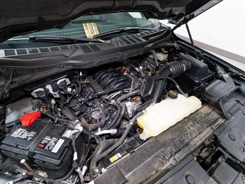 Used 2023 Ford F150 XLT w/ XTR Package image 33