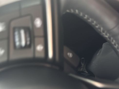 Used 2020 Subaru Outback Touring w/ Popular Package #2 image 23