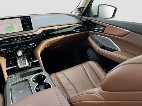 Used 2025 Acura MDX w/ Technology Package image 25