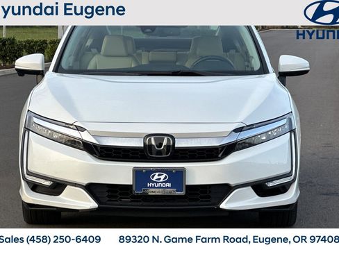 Used 2020 Honda Clarity Touring image 10