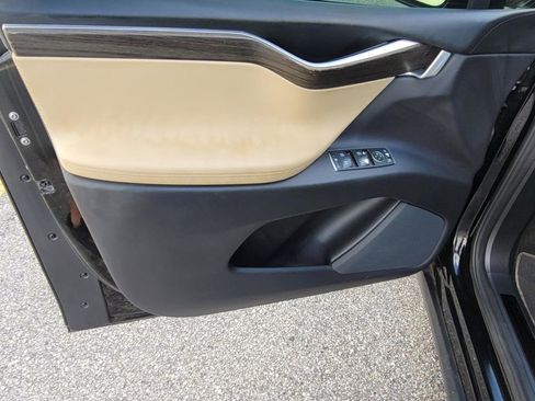 Used 2016 Tesla Model X P90D image 41