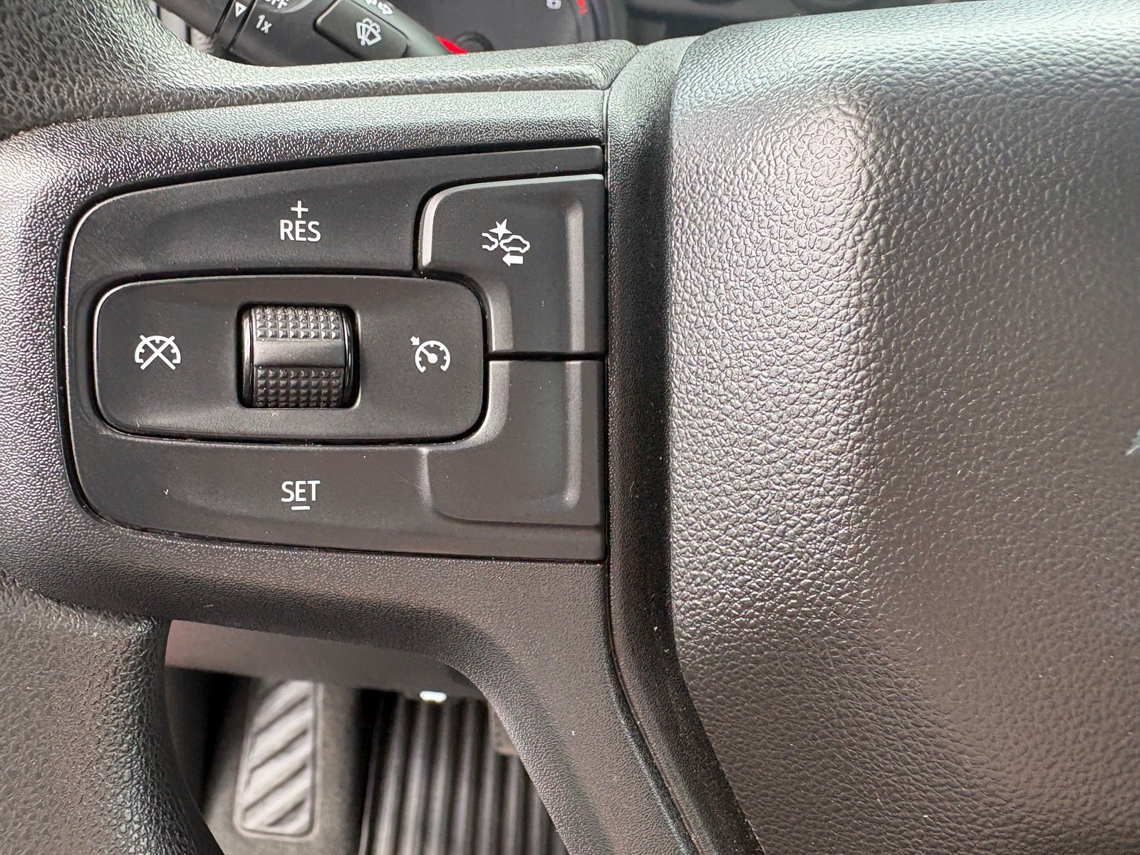 Used 2022 Chevrolet Silverado 1500 Custom RWD image 18