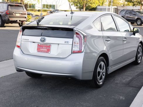 Used 2013 Toyota Prius Four w/ Deluxe Solar Roof Pkg image 5