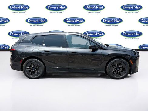 Used 2023 BMW iX xDrive50 w/ Premium Package AWD/4WD image 8