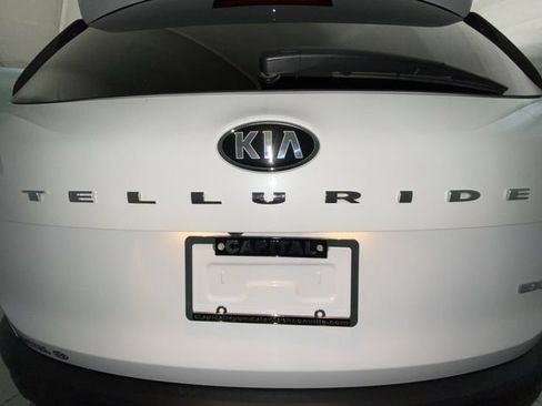 Used 2021 Kia Telluride EX w/ EX Premium Package FWD image 28
