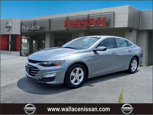 Used 2023 Chevrolet Malibu LT FWD image 1