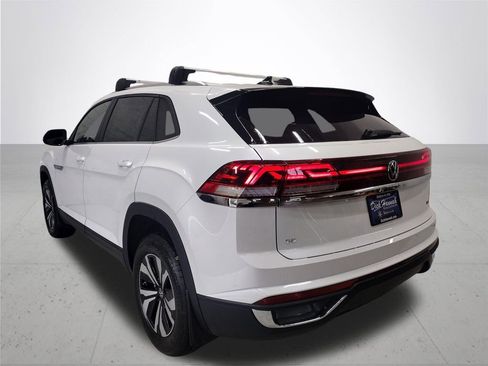 New 2026 Volkswagen Atlas Cross Sport SE AWD/4WD image 11