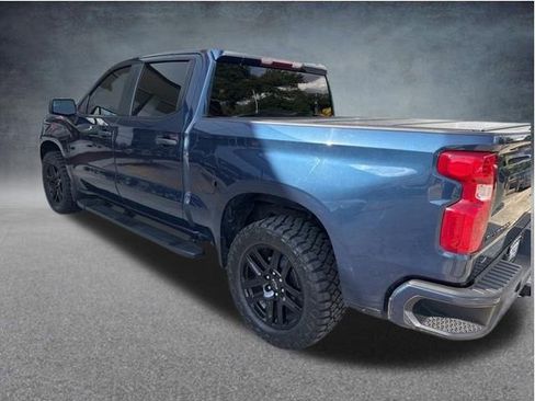 Used 2023 Chevrolet Silverado 1500 Custom w/ LPO, Dark Essentials Package RWD image 3