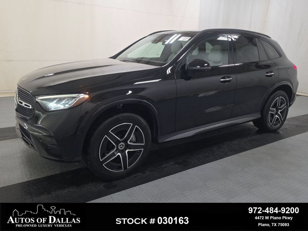 Used 2023 Mercedes-Benz GLC 300 4MATIC w/ AMG Line image 1