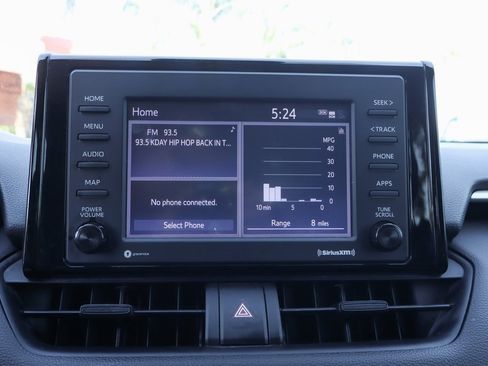 Used 2021 Toyota RAV4 XLE image 27