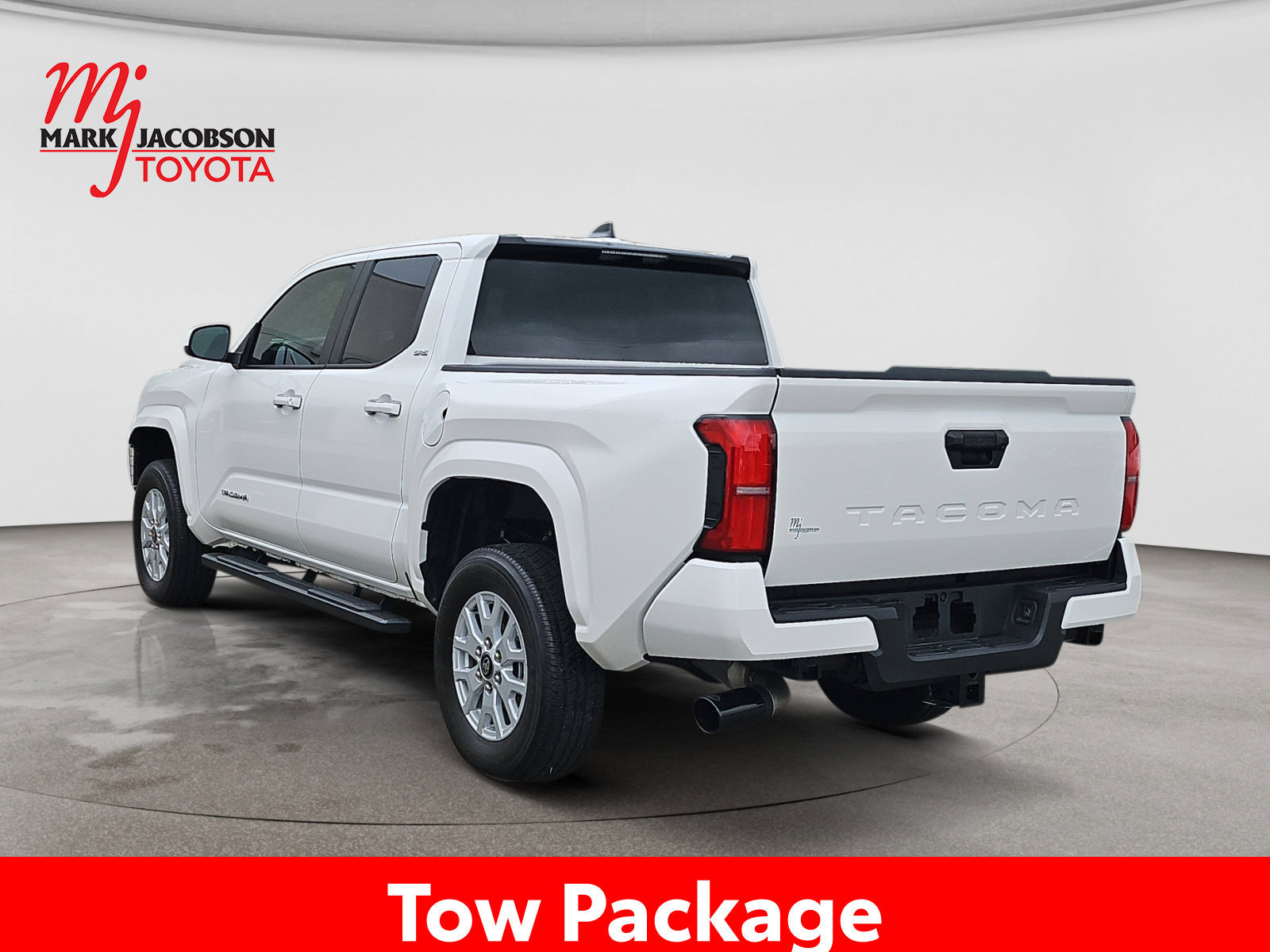 Used 2025 Toyota Tacoma SR5 RWD image 14