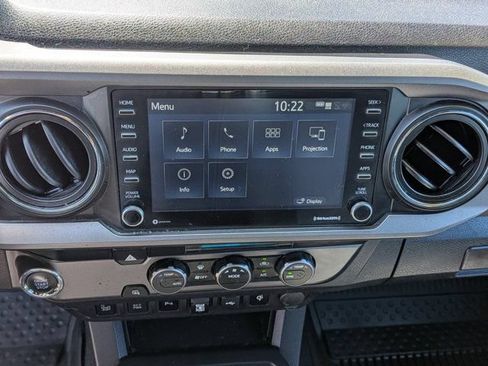 Used 2022 Toyota Tacoma TRD Off-Road w/ Technology Package RWD image 20
