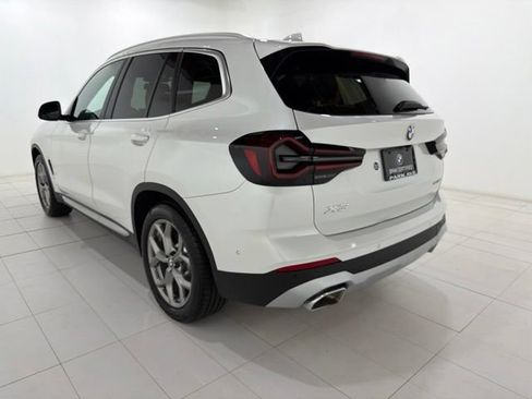 Used 2024 BMW X3 xDrive30i w/ Premium Package AWD/4WD image 3