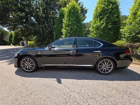 Used 2015 Lexus LS 460 AWD w/ F Sport Package image 2