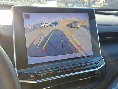 Used 2023 Jeep Compass Trailhawk w/ Trailhawk Elite Group image 18