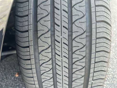 Used 2024 Ford Mustang GT Premium image 11