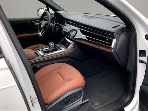Used 2025 Audi Q7 2.0T Premium Plus w/ Premium Plus Package image 7
