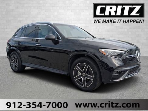 Used 2025 Mercedes-Benz GLC 300 4MATIC image 1